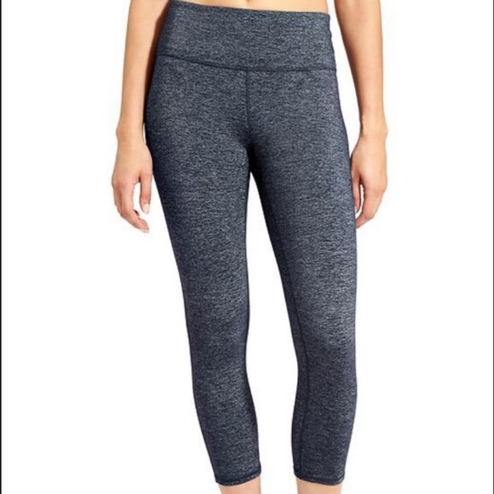 Athleta High Rise Quest Chaturanga Capri